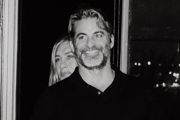 Jennifer Aniston Instagram Hard Launch: Every Detail of Her Romance With Jim Curtis in 2025 1 Jennifer Aniston boyfriend Jim Curtis